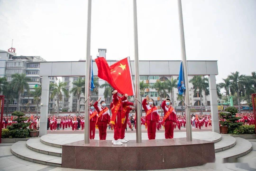 救援小绿龙